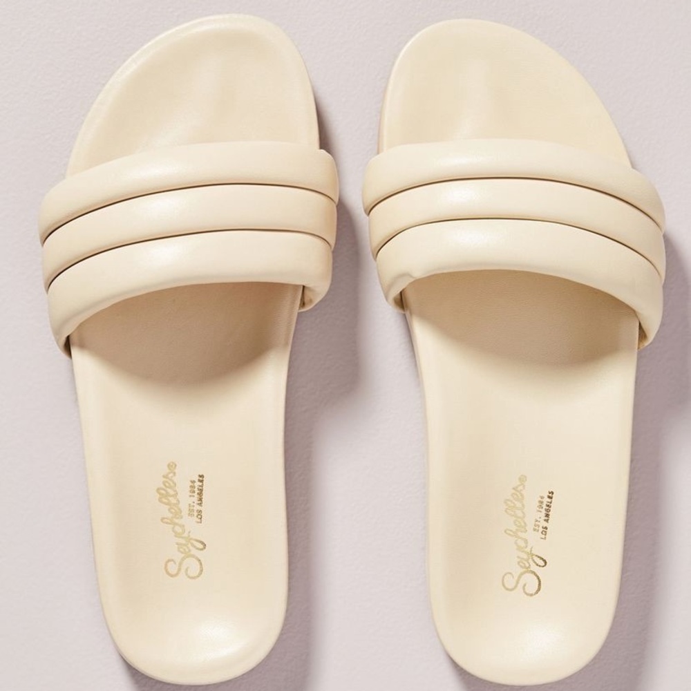 Seychelles low key slide